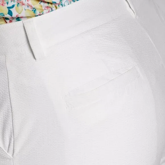 Walter Hagen Women's Clubhouse Traditional 5” Seersucker Golf Shorts - Picture 4 of 4